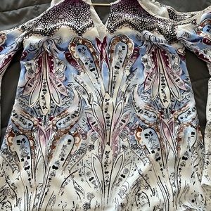 Gorgeous flary sleeves top